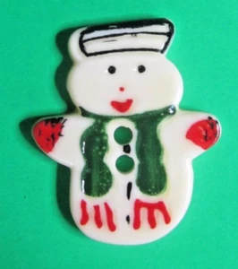 Vtg 1&1/4" SNOWMAN CERAMIC 2-HOLE CHRISTMAS CRAFT EMBELLISHMENT BUTTON-6/22 - Picture 1 of 2