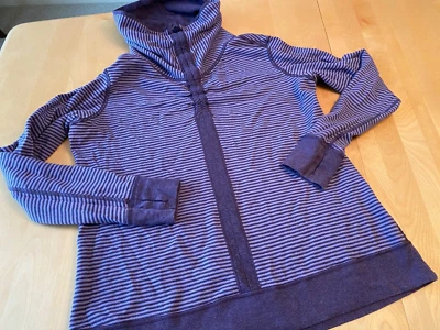 LULULEMON IN A CINCH REVERSIBLE PURPLE STRIPE COWL NECK PULLOVER WOMENS SZ 8 - Image 1 of 4
