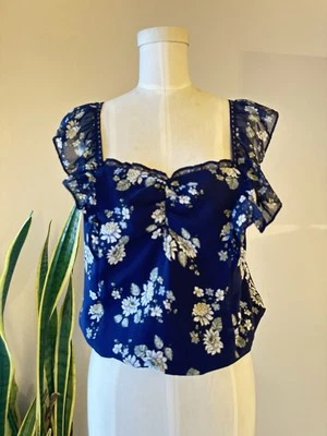 Blusa para mujer Max Studio azul floral manga corta, talla pequeña Foto 1 de 4