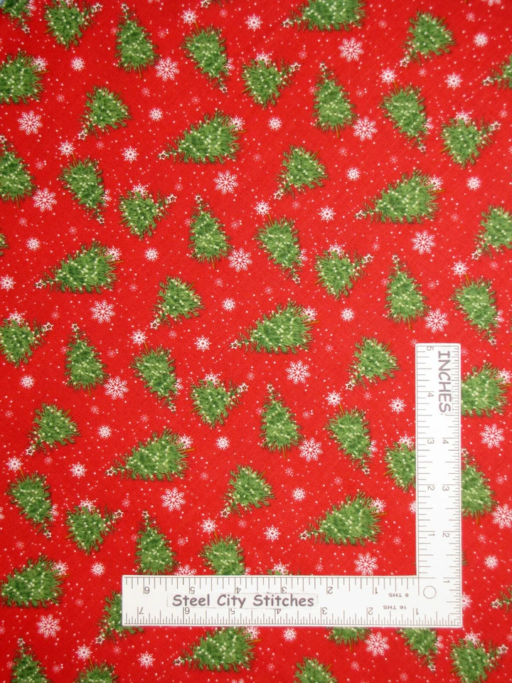 Árvore de Natal de dois andares floco de neve tecido de algodão vermelho Northcott por jarda - Imagem 1 de 1