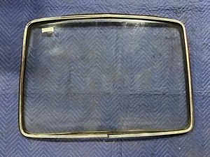 Porsche 911 912 SEKURIT-1 D89 M89/AS2 Rear Windshield Window w/Trim & Seal 3473E - Picture 1 of 13