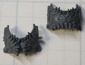 Warhammer 40k World Eaters ARMORY Bits Eightbound Teeth Chest Armor A - Bild 1 von 5