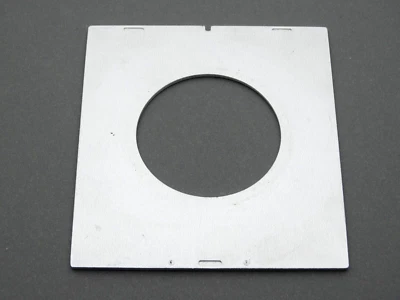 Linhof III 6x9cm Technika Lens Board (81mm x 75mm) - For Copal #1 / Compur #1 - Image 1 of 2