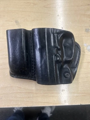 Blackhawk CQC Conceal Leather Holster Beretta 92/96 Made In Italy - Image 1 of 4