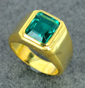 Green Emerald Gemstone Ring 18K Yellow Gold Handmade Engagement Men's Ring - Picture 1 of 3