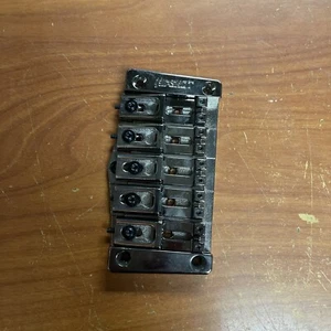 Hipshot 5 String TransTone Flat Mount .750" Spacing Bass Bridge - CHROME - Picture 1 of 4