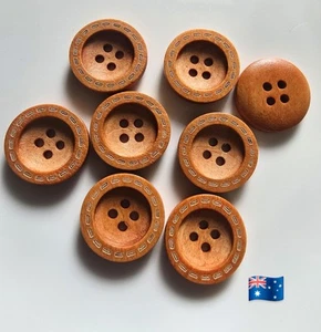 20pcs 20mm Wooden Tan Colour 4 Hole Buttons - Picture 1 of 1