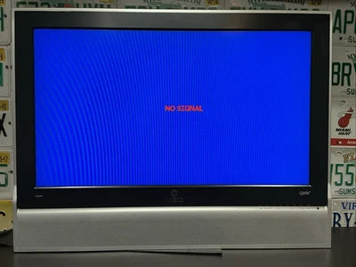 Retro Gaming VIZIO 32-in LCD HDTV for Retro Gaming 🕹️ L32HDTV10A - Image 1 of 4