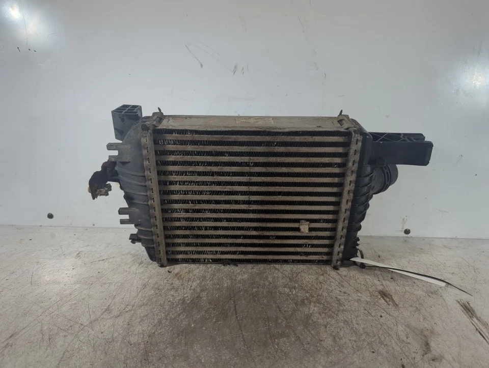 Renault Clio Mk4 Dynamique Hatchback 5 Door 2012-2021 1461 Intercooler P58 - Image 1 of 4