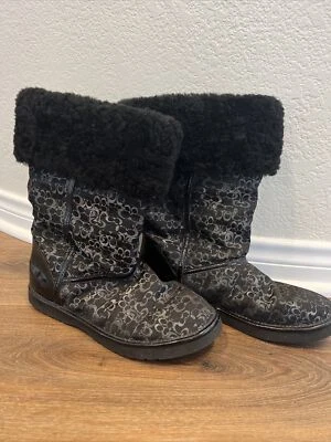 Botas de invierno Coach Nikole para mujer zapatos talla 9 plateadas negras forradas en piel de oveja Foto 1 de 4