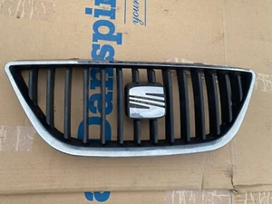 Seat Ibiza Mk4 2008-12 Front Bumper Centre Grill 6J0853651 6J0853679 F&P - Picture 1 of 6