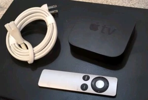 Apple TV 3rd Gen A1427 HD Media Streaming Box Includes HDMI, Power Cord & Remote - Picture 1 of 3