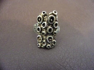 Silver Tone Shield Ring Size 8-1/2 (Imperfect) - Picture 1 of 6