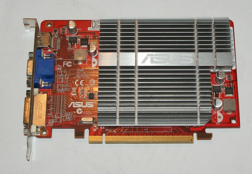 Asus Radeon HD5450 1 Gig HDMI/VGA/DVI PCIE EAH5450 Silent Graphics Card - Image 1 of 3