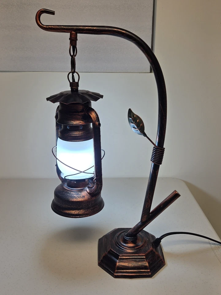 Linterna de Metal Rústica Moda Granja Cobre Marrón Tipo Lámpara de Mesa PROBADA Foto 1 de 4