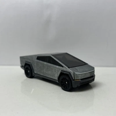 2024-2025 Tesla Cybertruck Collectible 1/64 Scale Diecast Diorama Model - Image 1 of 4