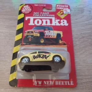 Maisto 1/64 Diecast Tonka Yellow VW New Beetle - Picture 1 of 2