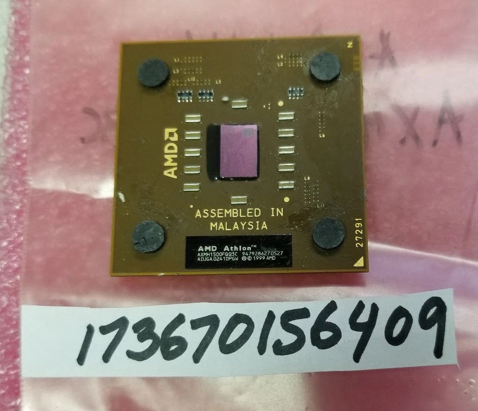AMD Mobile Athlon XP-M 1500+ - AXMH1500FQQ3C SOCKET 462 A  - Image 1 of 1