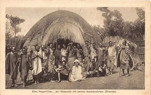 Rwanda - A native hut of the missionary with his new converts - Publ. St. Petrus - Picture 1 of 2