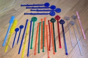 27 Vintage SHERATON  SWIZZLE STIR STICKS French Lick / Hawaii 25 Years plus more - Picture 1 of 7
