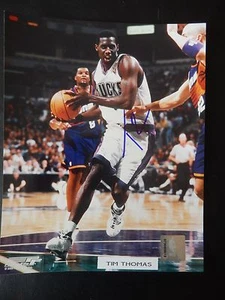 Fotografía autografiada de Tim Thomas de 8"" X 10 - Imagen 1 de 2