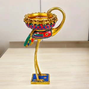 42 cm Flamingo Sculpture with Urli on Back, Brass with Intricate Inlay Work,Home - Picture 1 of 5