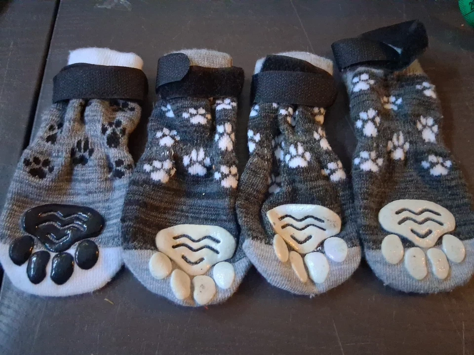 Calcetines grises-cortos para perros medianos/grandes desajustes Foto 1 de 1