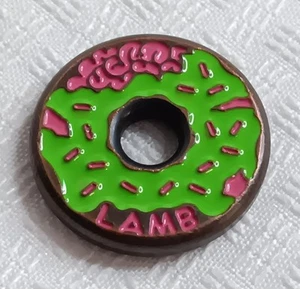 Tyson Lamb Crafted Zombie Halloween Donut Messing Golfball Marker grün blau pink - Bild 1 von 4