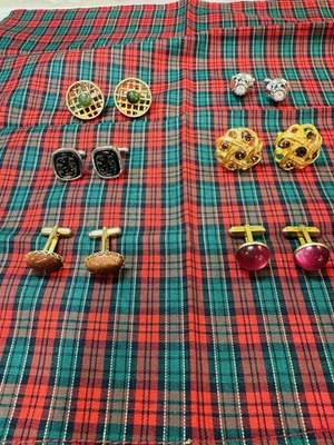 Lote de 6 juegos de gemelos vintage para hombre tono dorado caballo griego gemas de imitación Foto 1 de 4