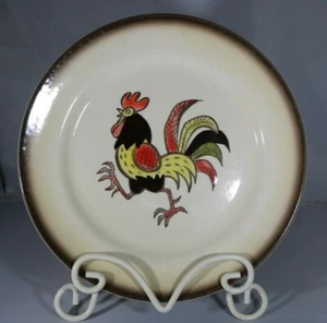 VINTAGE POPPYTRAIL METLOX "RED ROOSTER" DINNER PLATE HAND DECORATED CALIFORNIA - Picture 1 of 5