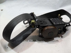 Honda Prelude MK5 2.2 96-01 H22A5 LH NSF seat belt seatbelt passenger - Picture 1 of 3