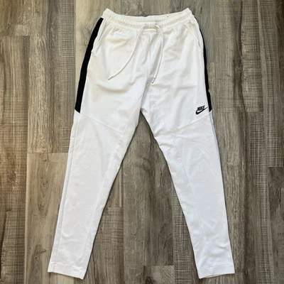 Pantalones de chándal Nike para hombre NSW blancos tributo pierna cónica talla mediana Foto 1 de 4
