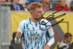 CAMBRIDGE UNITED: GEORGE MARIS SIGNED 6x4 ACTION PHOTO+COA - Imagen 1 de 1