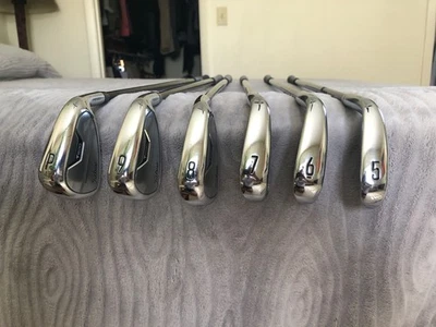 JUEGO DE PLANCHA TITLEIST T200 5 a PW Foto 1 de 4