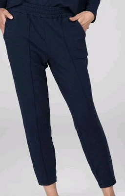 Pantalón Kira Grace Traveler Pintuck Jogger Talla Mediana Azul Marino Foto 1 de 4