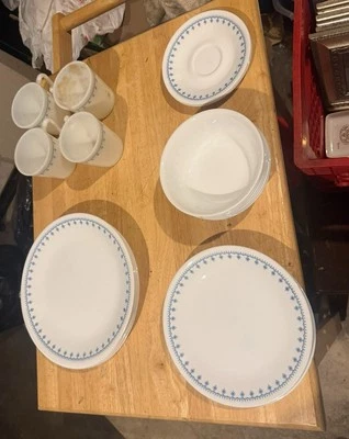 Juego de 20 piezas Corning Copo de Nieve Azul 20 Piezas Vajilla 4 Ajustes de Mesa Foto 1 de 4