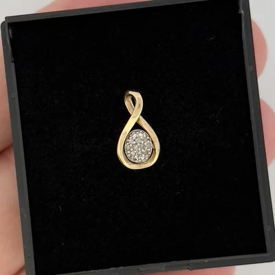 9ct Yellow Gold Diamond Cluster Pendant Hallmarked - Image 1 of 4