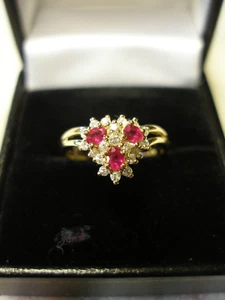 9 CARAT GOLD RUBY & DIAMOND SET CLUSTER RING MADE IN ENGLAND BRAND NEW IN BOX - Picture 1 of 7