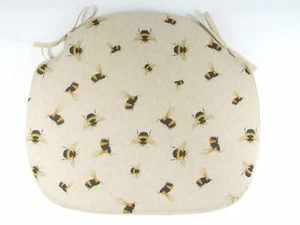 Honey Bee's Large Spindle Back Tie-On Seat Pad. Garden/Kitchen/Dining - Picture 1 of 5