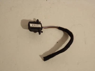 06 07 08 2006 2007 2008 AUDI A4 LUZ DE FRENO TRASERO BOMBILLA ENCHUFE 2 CABLES K3021 Foto 1 de 3