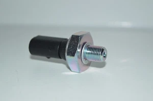 06A919081F OIL PRESSURE SWITCH FOR BENTLEY CONTINENTAL GT, GTC & Flying Spur - Picture 1 of 5