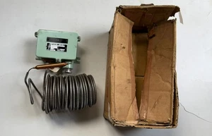 SAGINOMIYA TNS-C1070WL0Q TEMPRATURE CONTROLLER (WITH CAPILARY 10m) - Picture 1 of 6