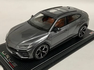 1/18 MR Collection Lamborghini Urus Metallic Grey 2021 Owner Edition MRF102 - Image 1 of 4