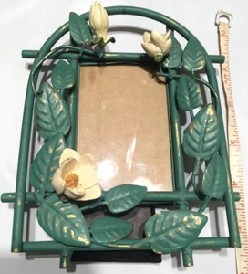 3" x 3" Metal Green and Gold Nature Leaves & Floral Picture Frame - Picture 1 of 3
