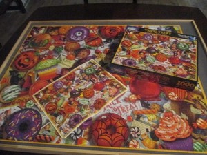 White Mountain Puzzle 1000 pcs Complete Halloween Trick or Treat
