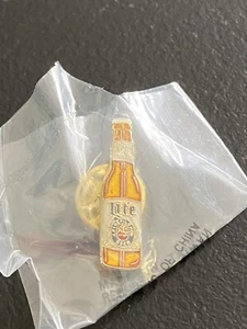 Vintage Miller Lite Beer Bottle Brooch Pin - Picture 1 of 3