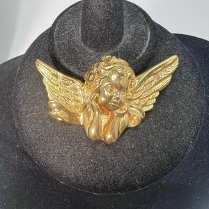 SPILLA SPILLA VINTAGE FIRMATA NAPIER TONO ORO ART NOUVEAU CHERUBINO CON ALI - Foto 1 di 3