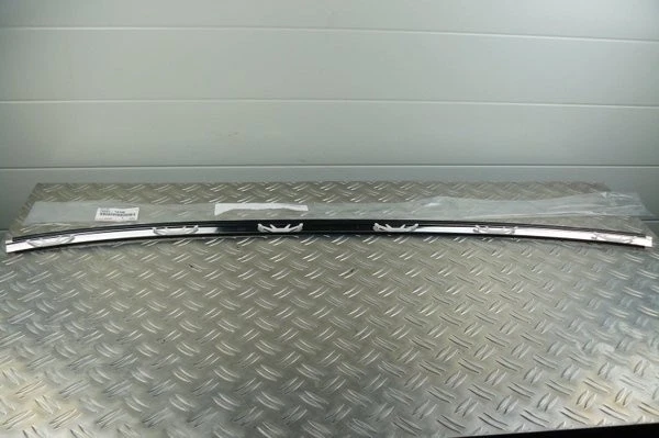 OEM Toyota MR2 AW11 1985-89 Genuino Parabrisas Moldura Exterior Superior JDM Japón Foto 1 de 1