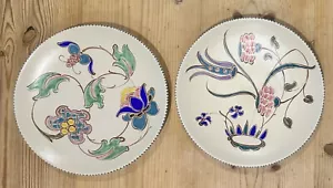 Pair of Honiton Pottery Hand Painted Wall Plates Decorative Plates Floral - Foto 1 di 4