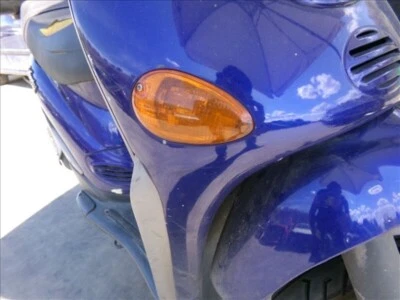 frecce anteriore destro PIAGGIO LIBERTY 50 2002 95179 - Immagine 1 di 4